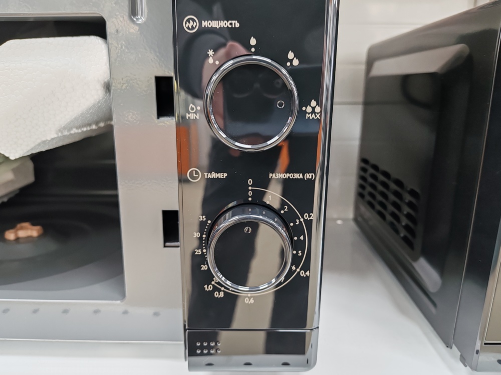 Микроволновая печь Leran FMO 20M22B