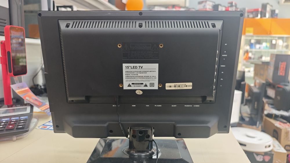 LED Телевизор Izumi TLE15H311B