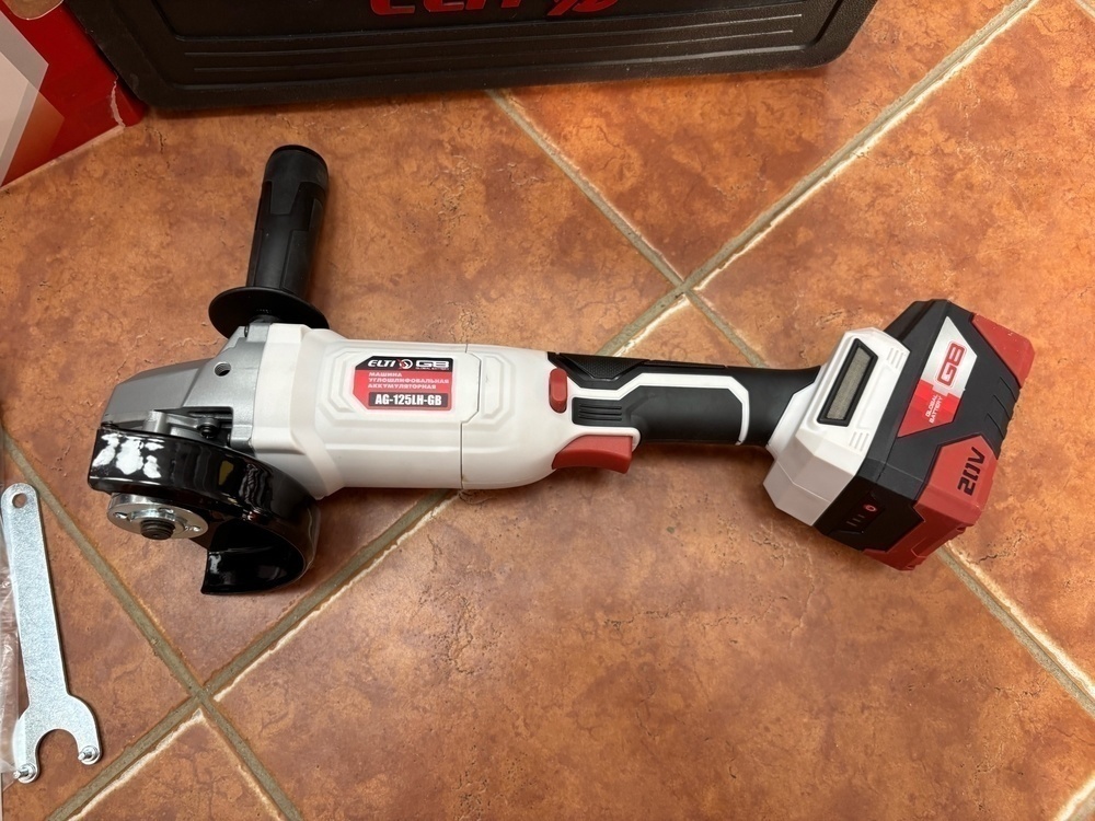 Угловая шлифмашина Elti AG-125LH-GB