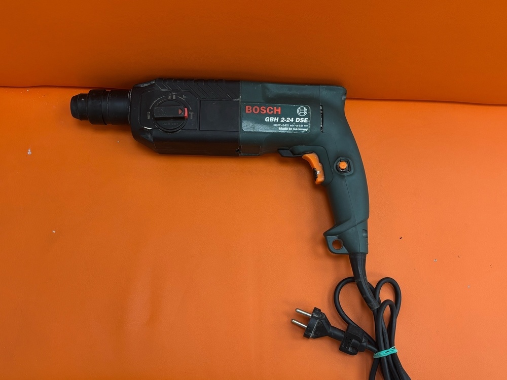 Перфоратор Bosch 2-24DRE