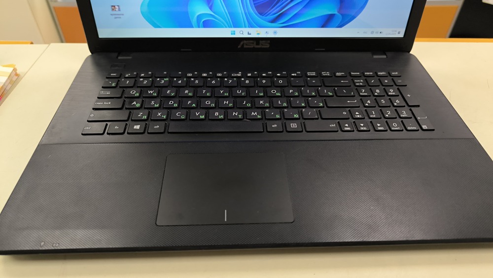 Ноутбук ASUS X751N; Pentium N4200, Нет, 8 Гб, 128 Гб, 500 Гб