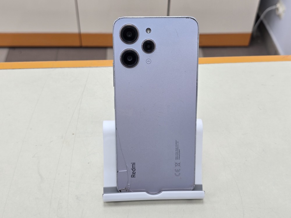 Смартфон Xiaomi Redmi 12 8/256