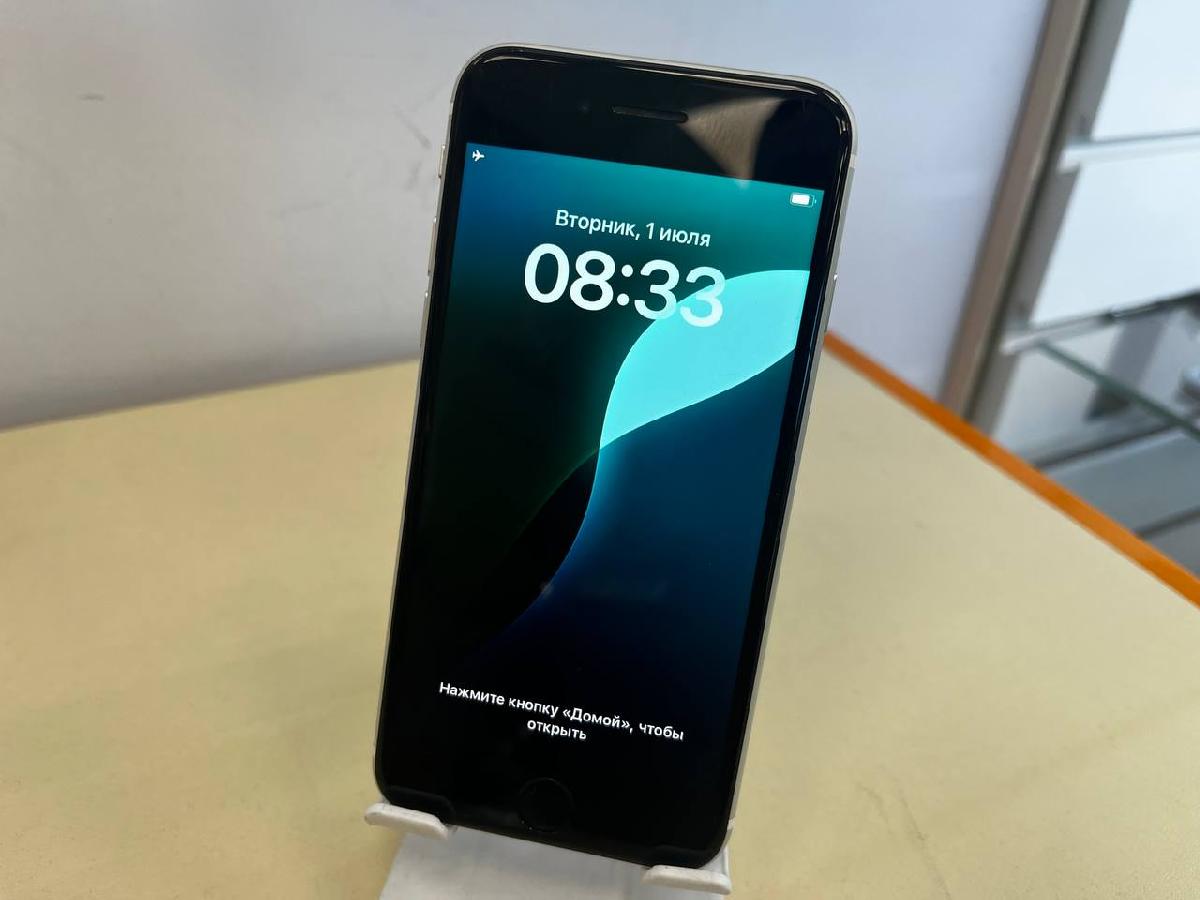 Смартфон Apple iPhone SE 2020 64Gb