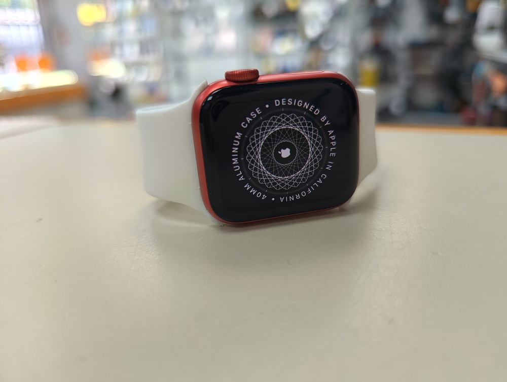 Смарт-часы Apple Watch Series 6 40mm