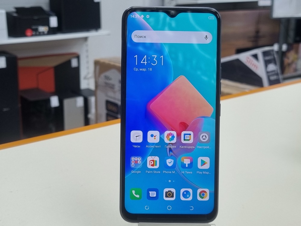 Смартфон Tecno Spark 8C 4/64