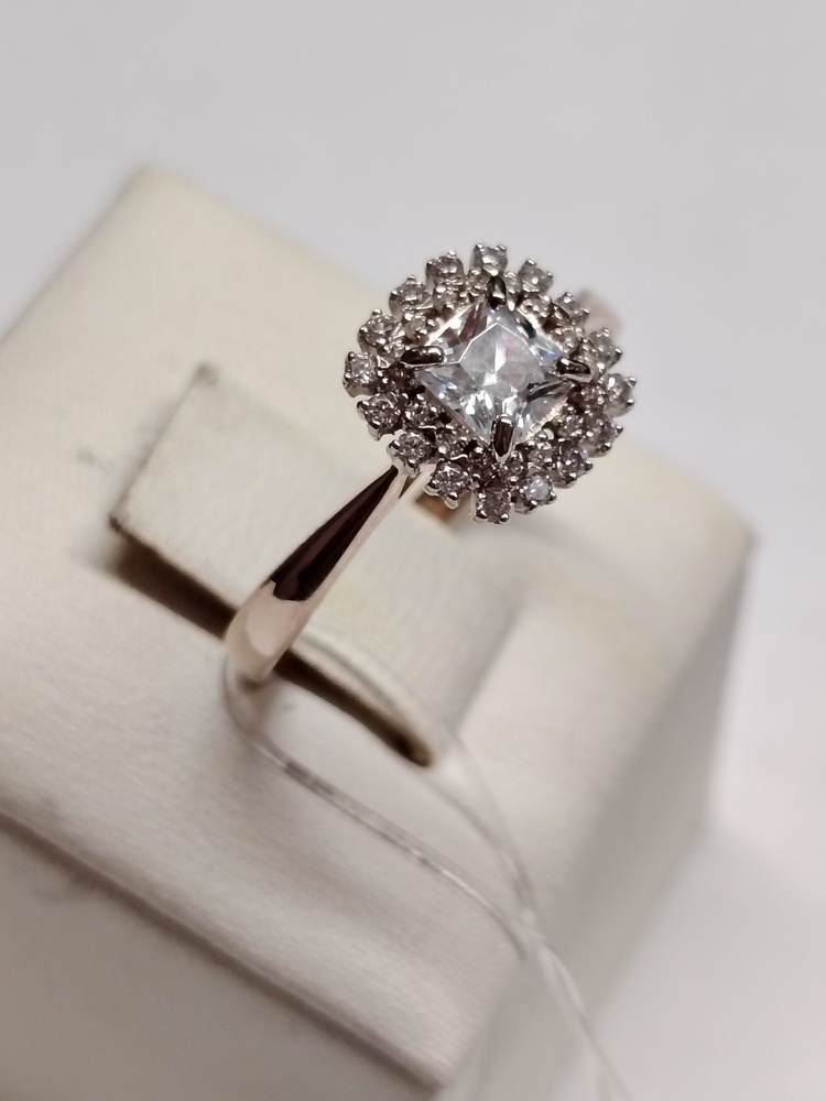 КОЛЬЦО С КАМНЯМИ (Au 585)