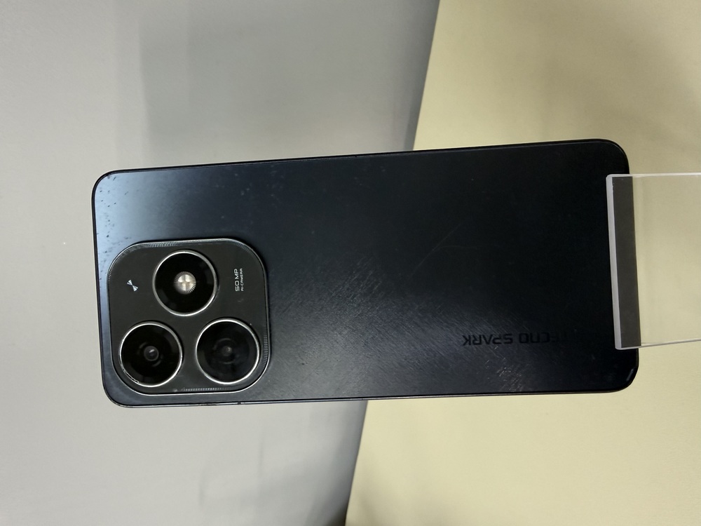 Смартфон Tecno Spark 20 8/256