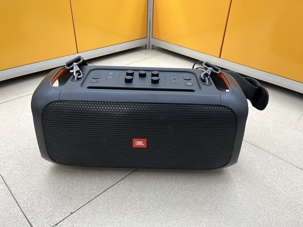 Портативная акустика JBL Partybox on the go