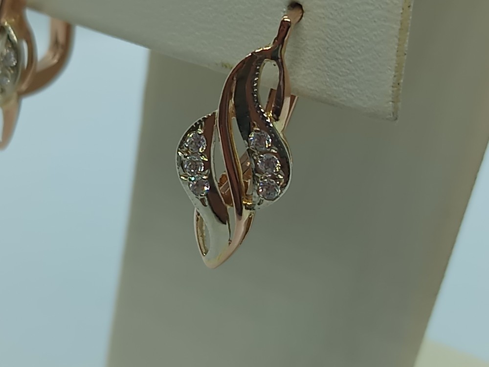 СКМИ585 СЕРЬГИ С КАМНЯМИ (Au 585)