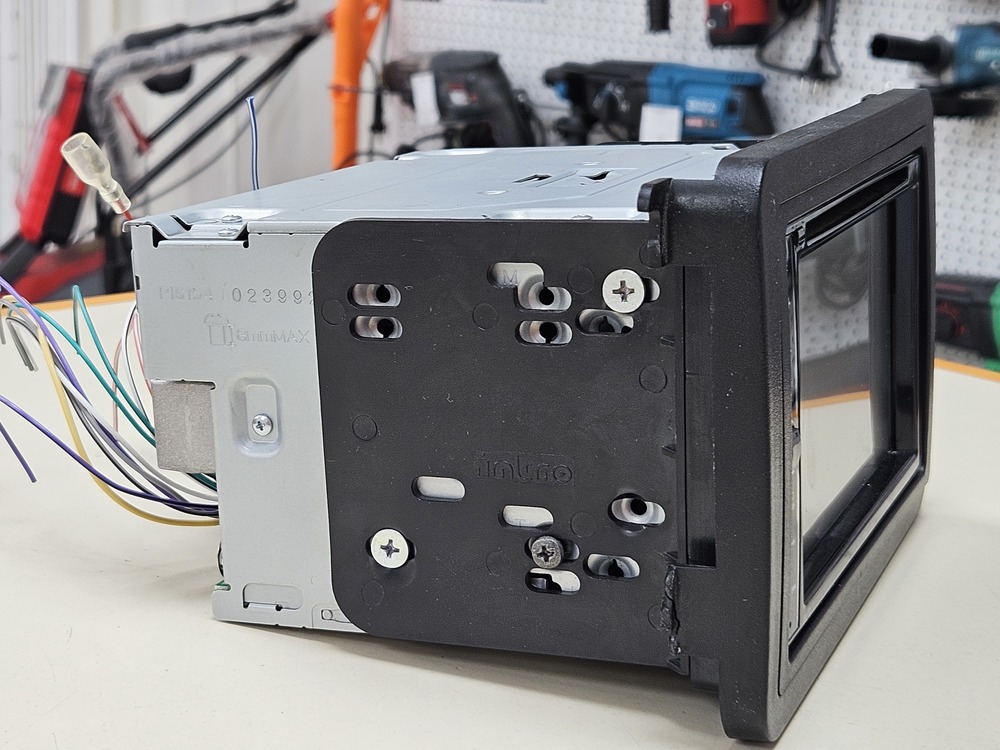 Автомагнитола Pioneer AVH-A101