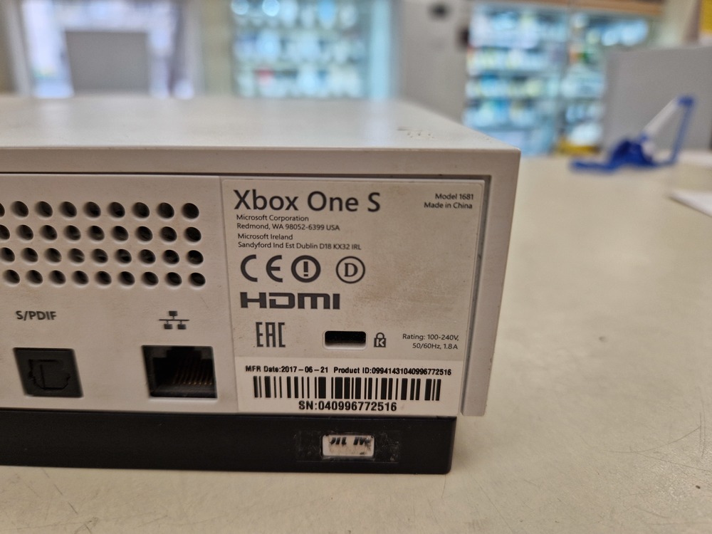 Игровая приставка Xbox One S 1TB