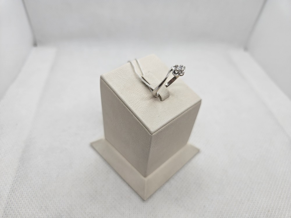 КОЛКМ585 КОЛЬЦО С КАМНЕМ (Au 585)