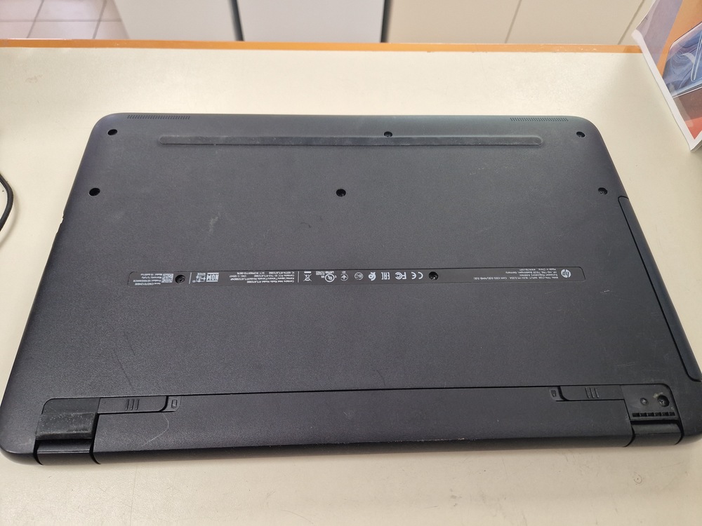 Ноутбук HP pavilion; A10-9600P, Radeon R5 series, 8 Гб, Нет, 1 Tb