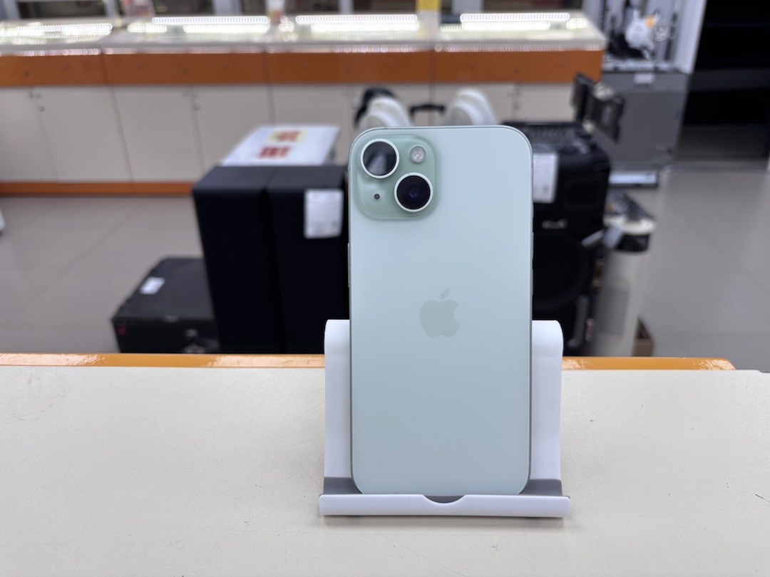 Смартфон Apple Iphone 15 128Gb