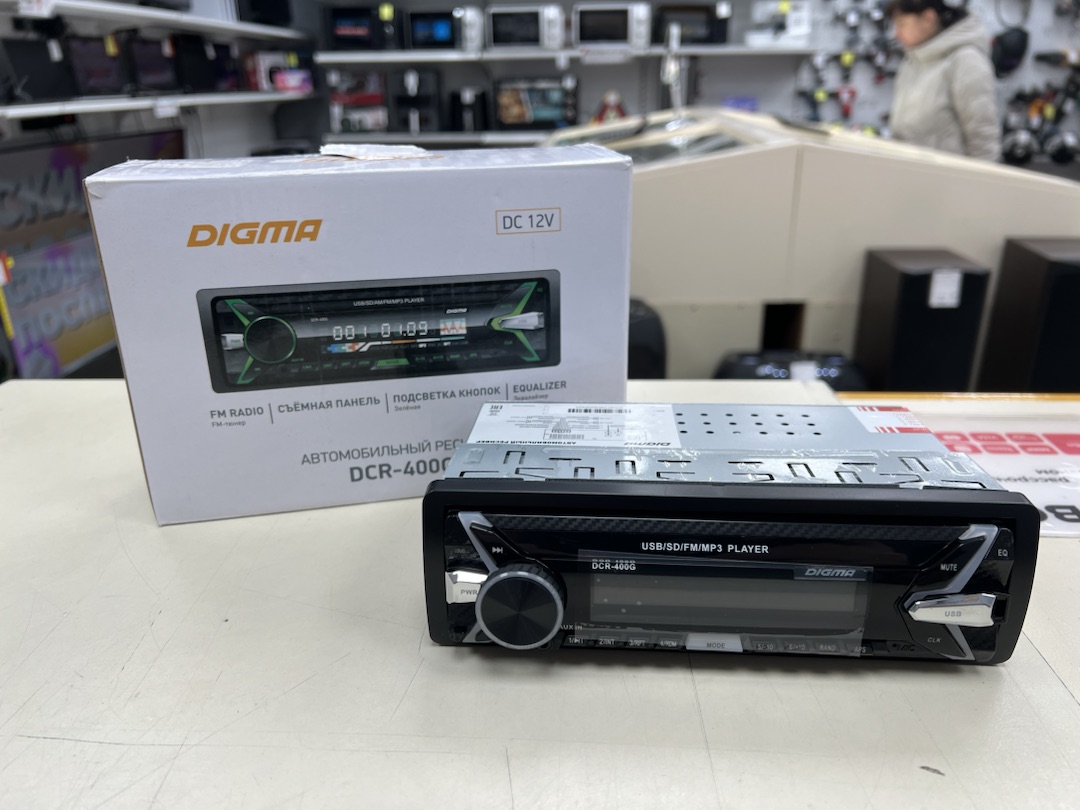 Автомагнитола Digma DCR-400G