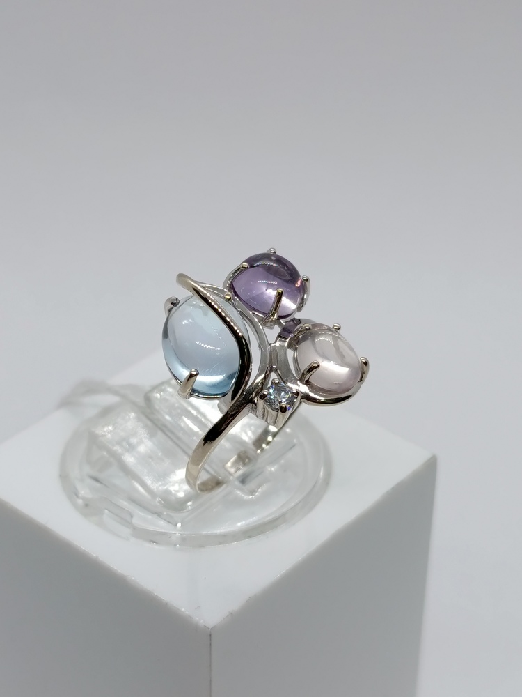 КОЛЬЦО С КАМНЯМИ (Au 585)