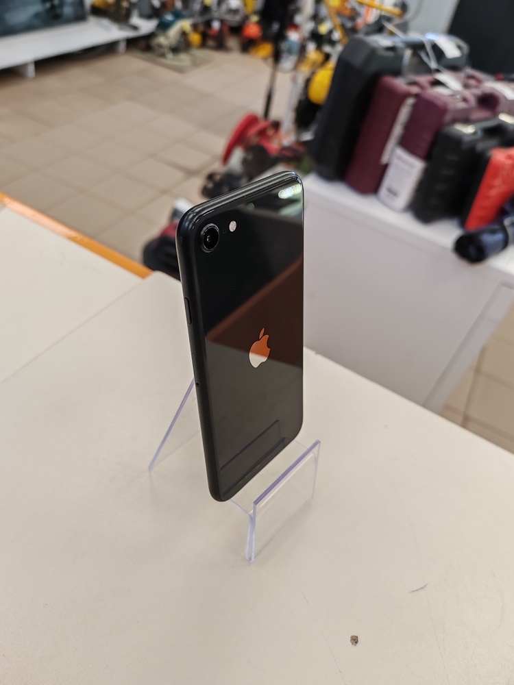 Смартфон Apple iPhone SE 2020 64Gb