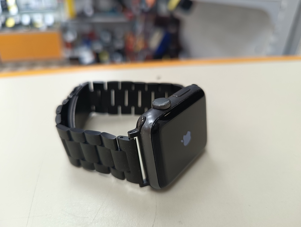 Смарт-часы Apple Watch Series 3 42 мм