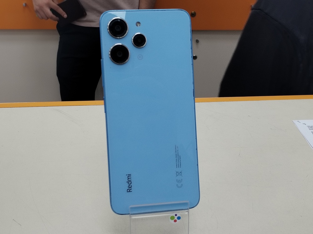 Смартфон Xiaomi Redmi 12 8/256