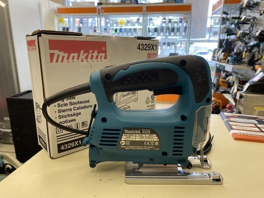 Лобзик Makita 4329X1