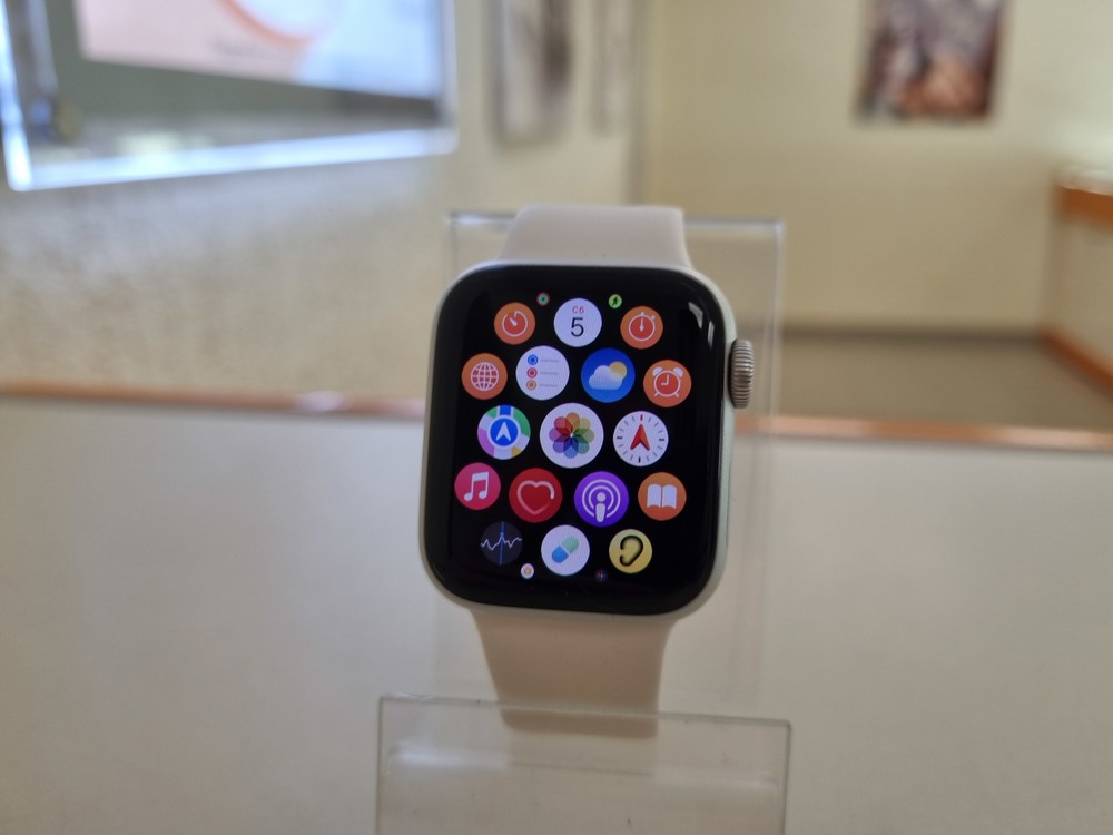 Смарт-часы Apple Watch SE 40mm