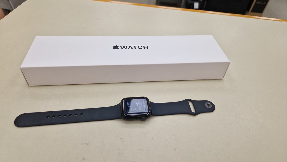 Смарт-часы Apple Watch SE 2022 40mm