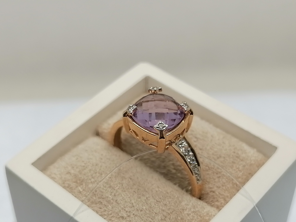 КОЛЬЦО С КАМНЯМИ (Au 585)