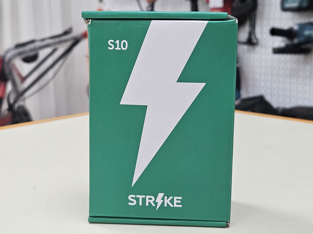 Мобильный телефон Strike S10