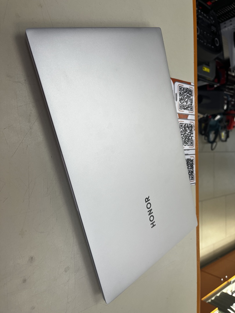 Ноутбук Honor; Ryzen 5 4600H, AMD Radeon (TM) Graphics, 16 Гб, 512 GB, Нет