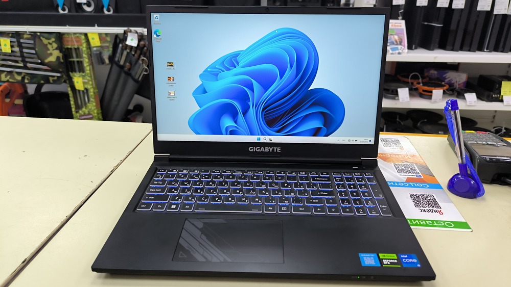 Ноутбук Gigabite; Core i5-12500H, GeForce RTX 4050, 16 Гб, 512 GB, Нет