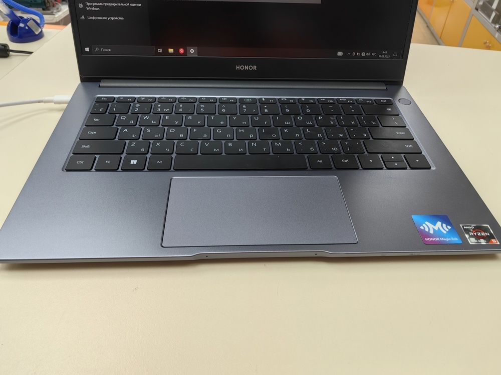 Ноутбук Honor; Ryzen 5-5500U, AMD Radeon (TM) Graphics, 8 Гб, 500 Гб, Нет