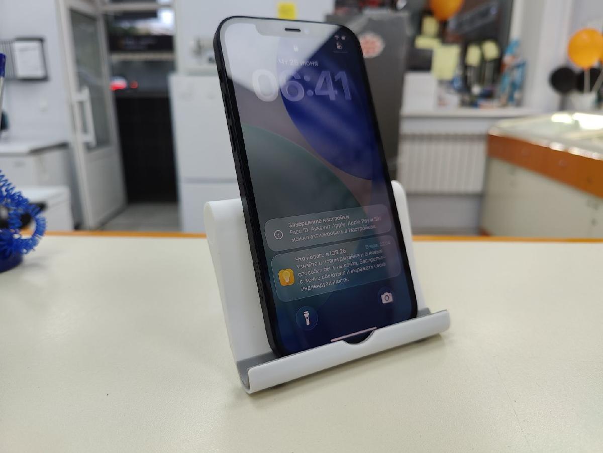 Смартфон Apple iPhone 12 64Gb