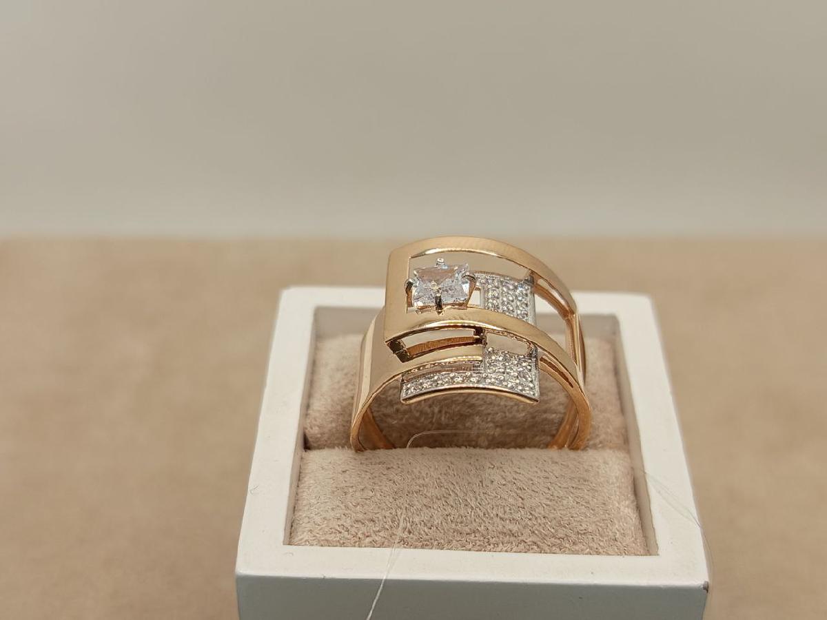 КОЛЬЦО С КАМНЯМИ (Au 585)