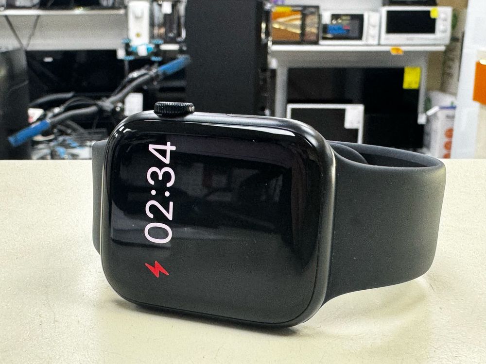 Смарт-часы Apple Watch Series 7 45mm
