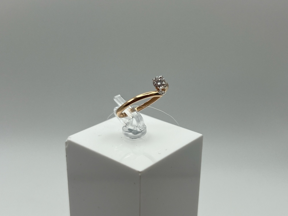 КОЛЬЦО С КАМНЯМИ (Au 585)