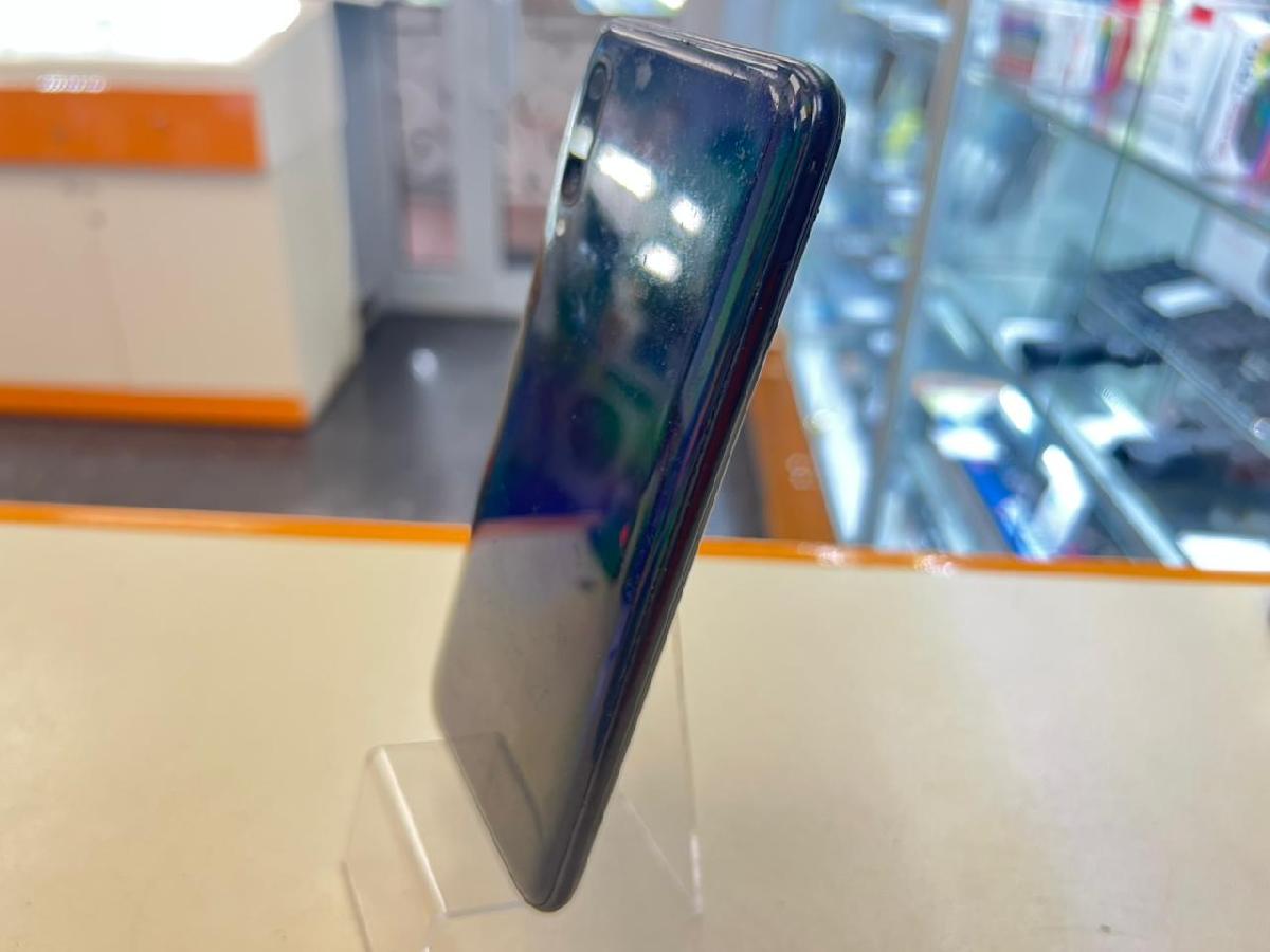 Смартфон Samsung Galaxy A70 6/128