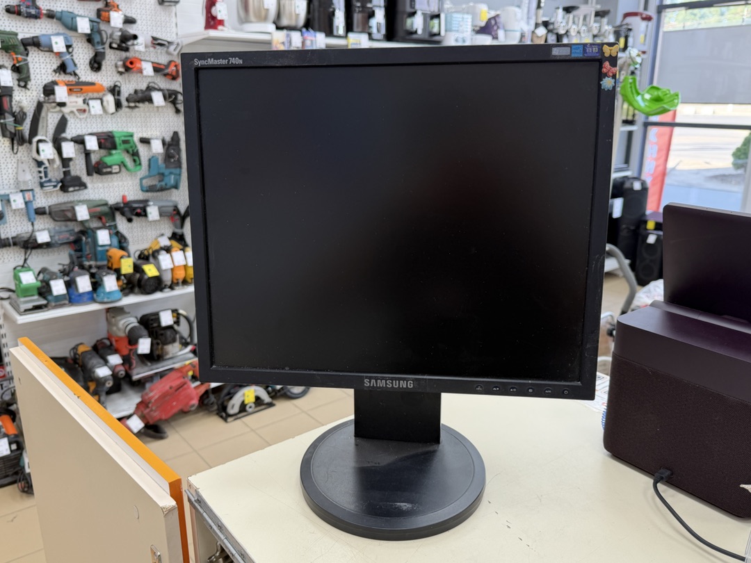 Монитор Samsung 740N