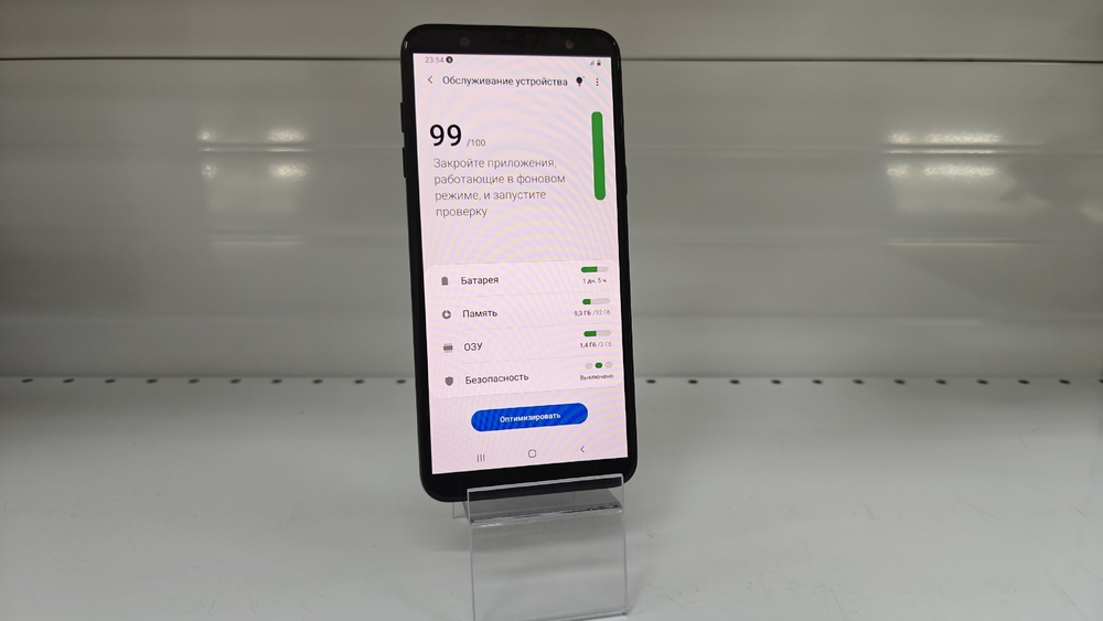 Смартфон Samsung Galaxy J8 3/32 (2018)