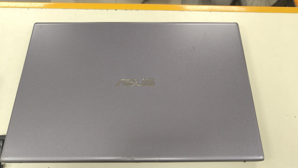 Ноутбук ASUS; Core i5-5200U, GeForce 920M, 8 Гб, Нет, 120 Гб