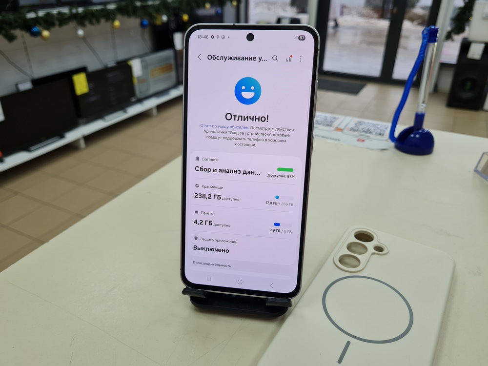 Смартфон Samsung Galaxy S24 FE 8/128