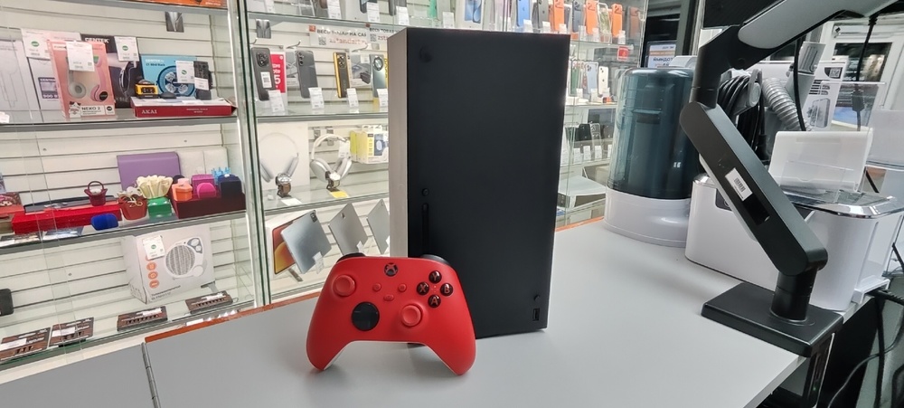 Игровая приставка Xbox Series X 1Tb