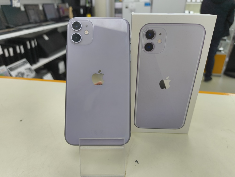 Смартфон Apple iPhone 11 64Gb