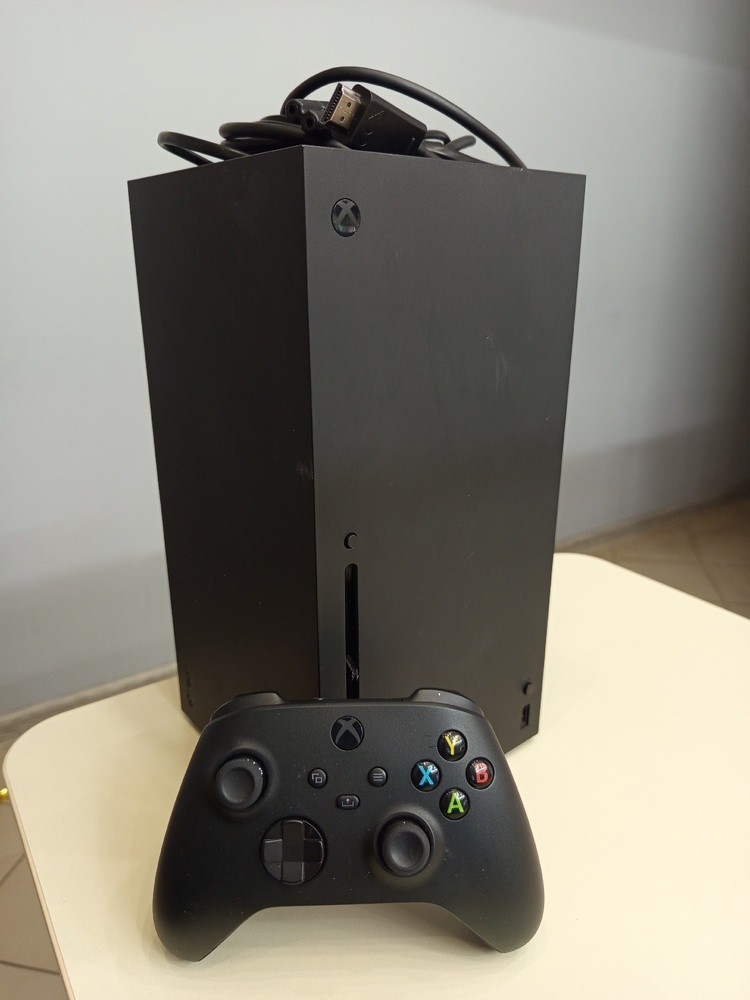 Игровая приставка Xbox Series X 1Tb