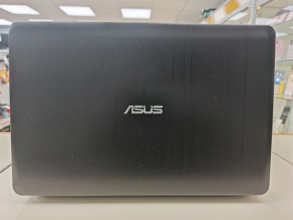 Ноутбук ASUS; Pentium N5000, GeForce MX110, 8 Гб, 240 Гб, Нет
