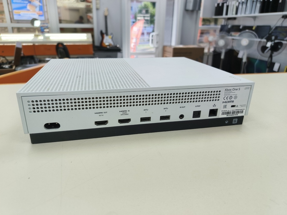 Игровая приставка Xbox One S 500Gb