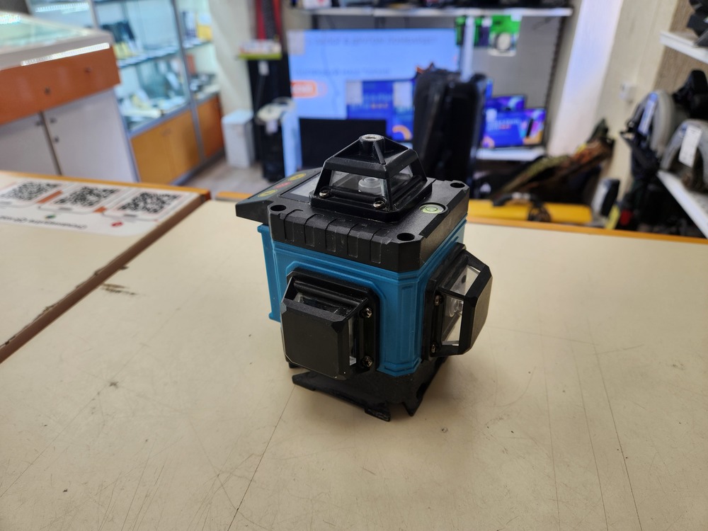 Нивелир Makita 4d laser level