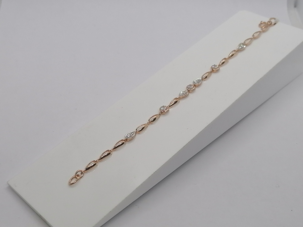 Б585 БРАСЛЕТ С КАМНЯМИ (Au 585)