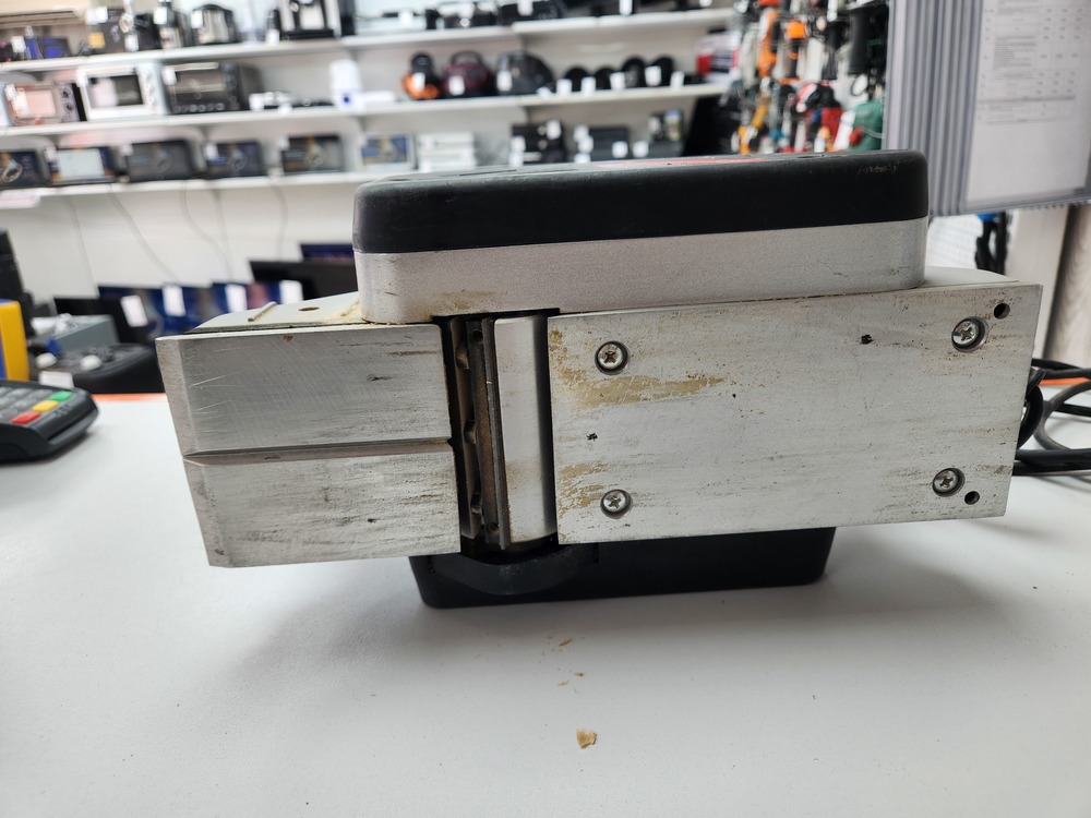 Электрорубанок Интерскол Р-82/710М