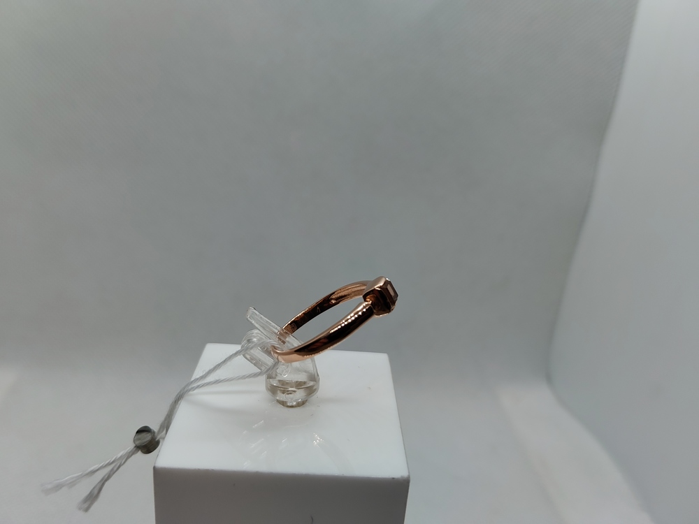 КОЛКМ585 КОЛЬЦО С КАМНЕМ (Au 585)