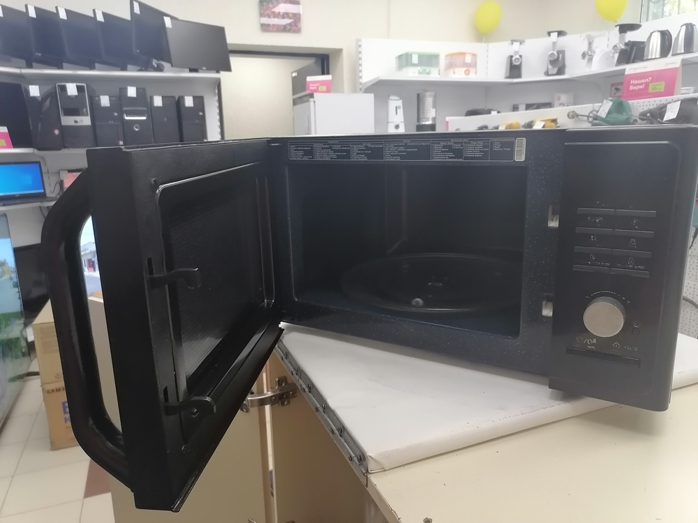 Микроволновая печь Samsung MS23F302TQK